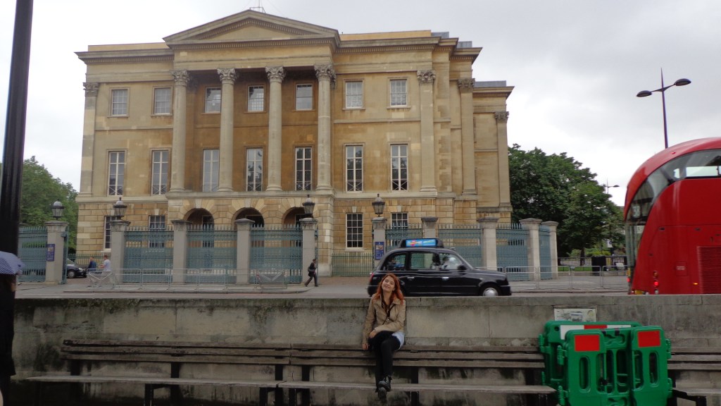 Aspley House - Manu Trizi